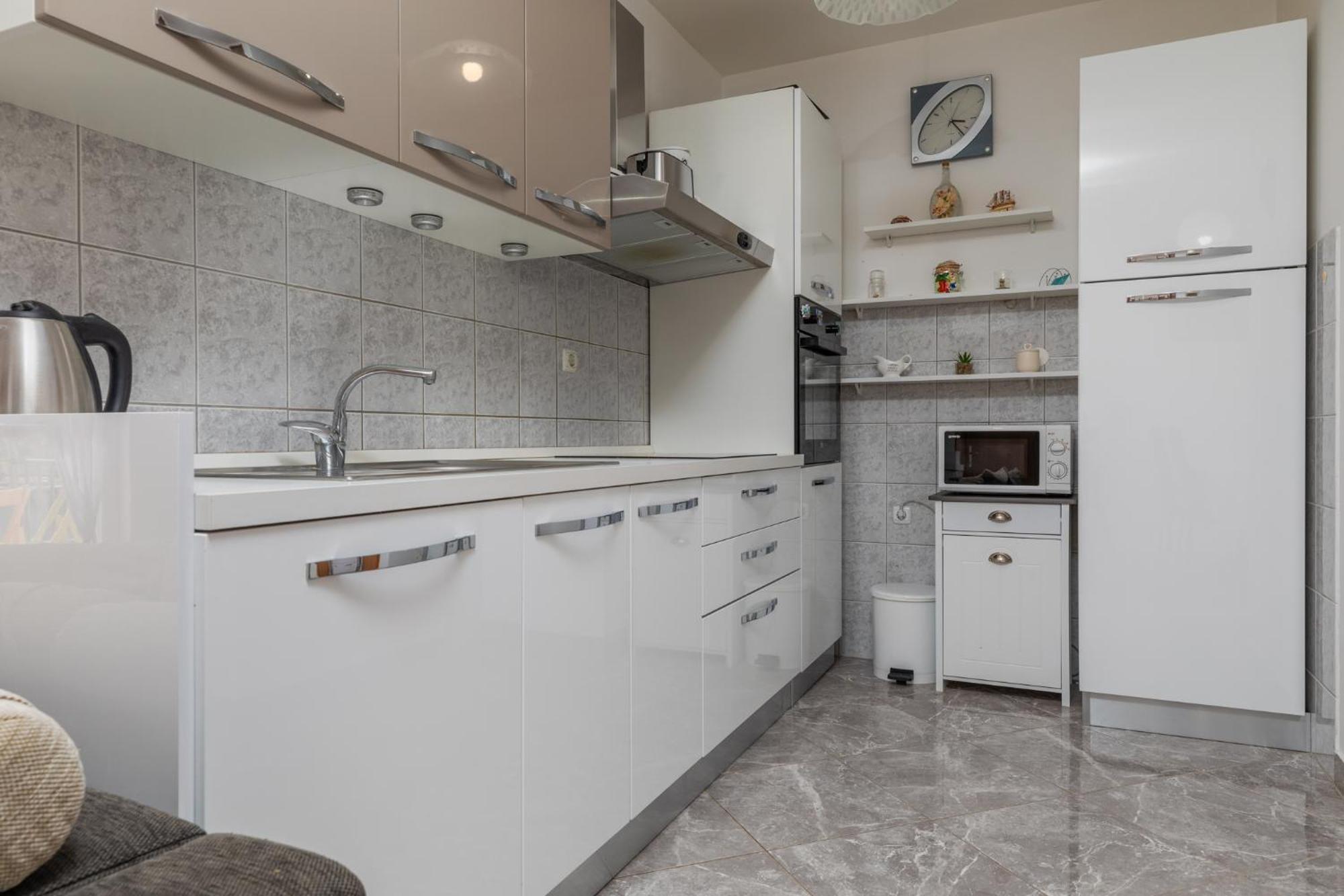 Apartment Marijo Omis Exterior photo