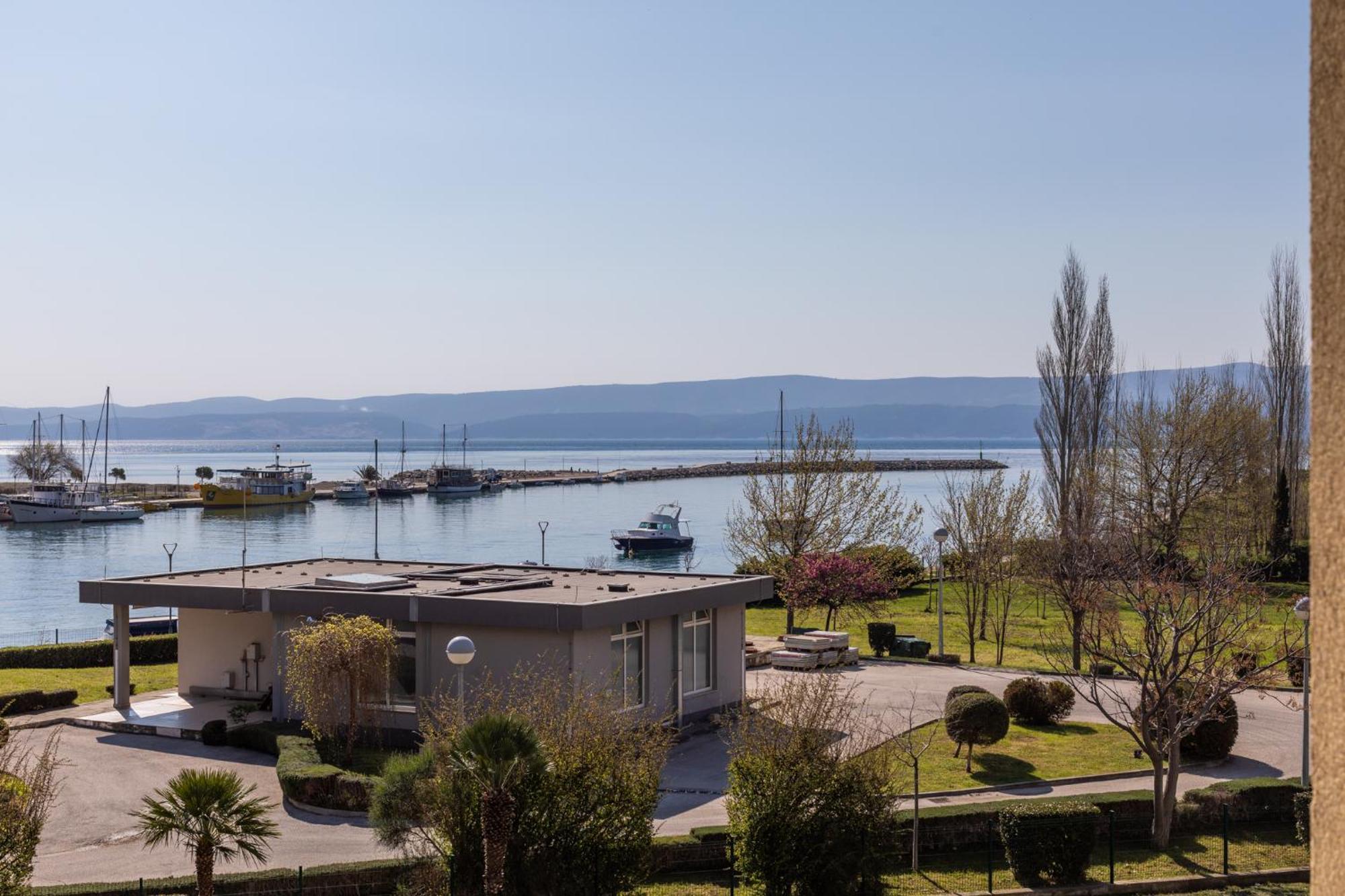Apartment Marijo Omis Exterior photo